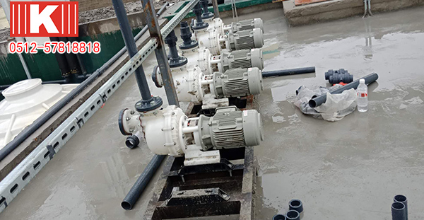 昆山國寶過濾機有限公司耐腐蝕自吸泵能夠輸送堿液嗎？